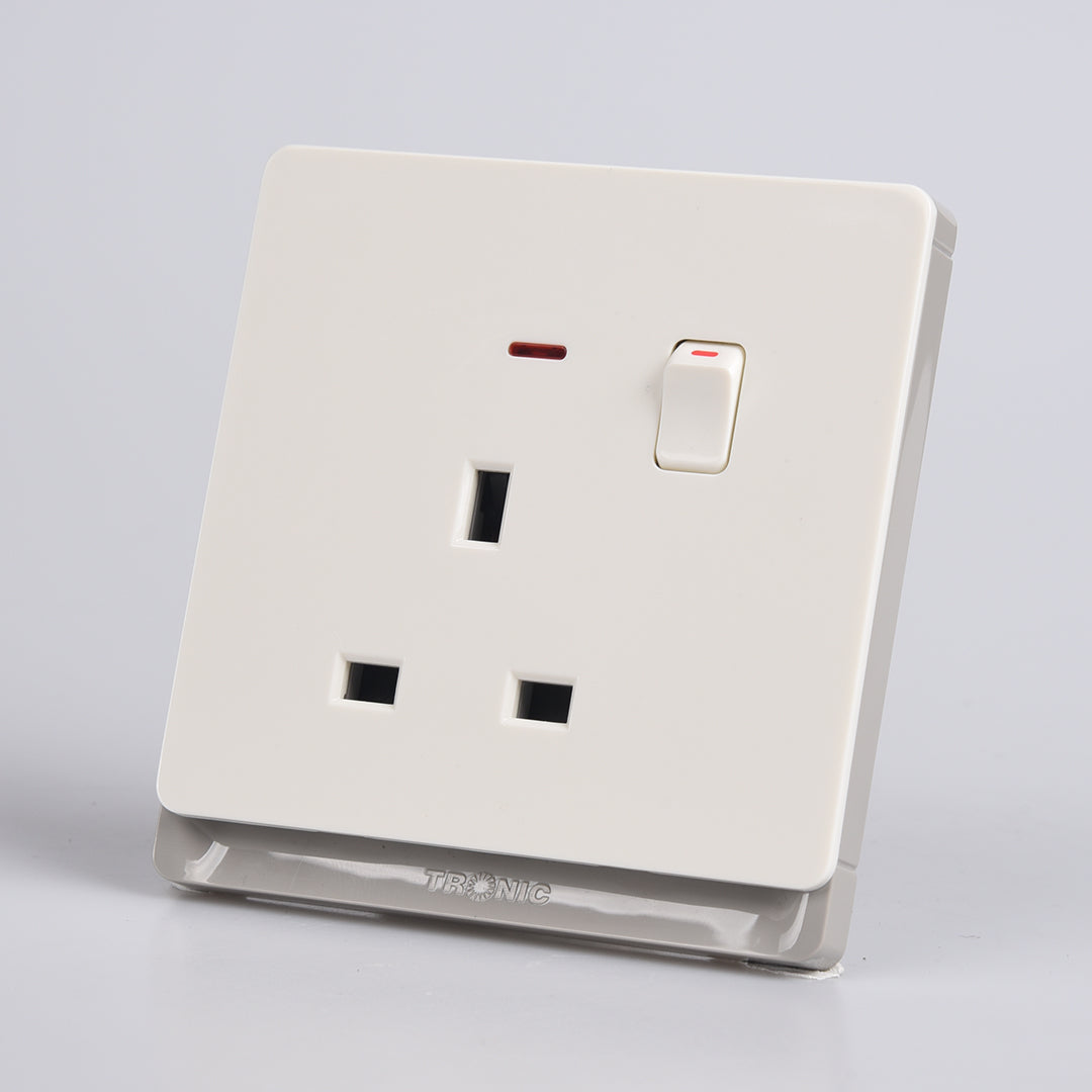Premium Single Outlet screwless finish | TD Range (TD 5113-NE-)