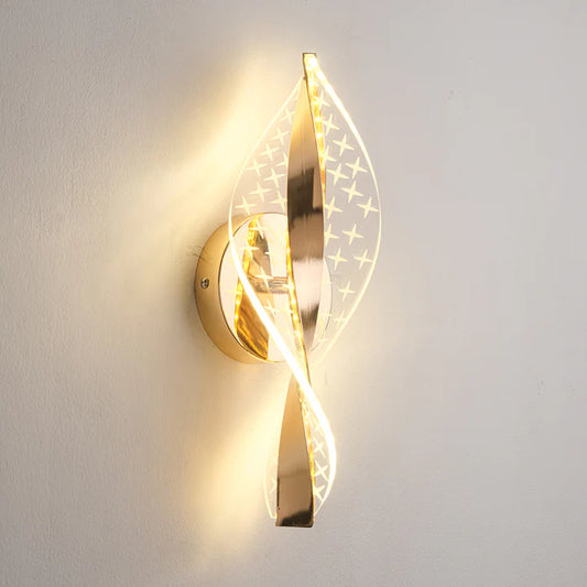 Luxury Golden Wall Light with Clear Acrylic Twist – 12W LED (WH 2513-GO-TC)